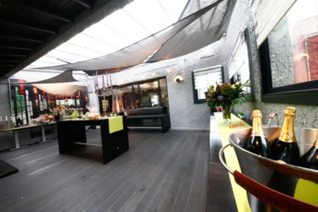 Les Grillons 6