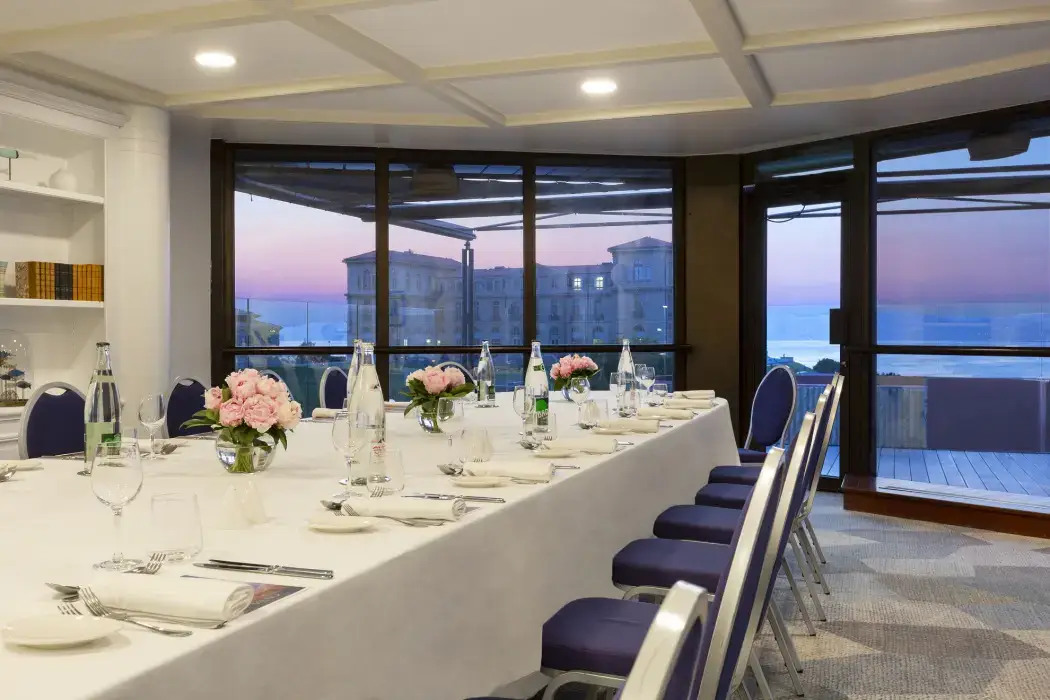 Sofitel Marseille Vieux Port 6