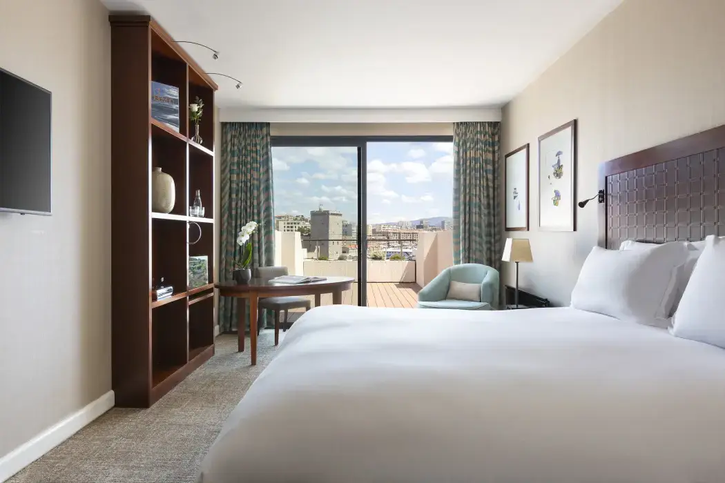 Sofitel Marseille Vieux Port 13