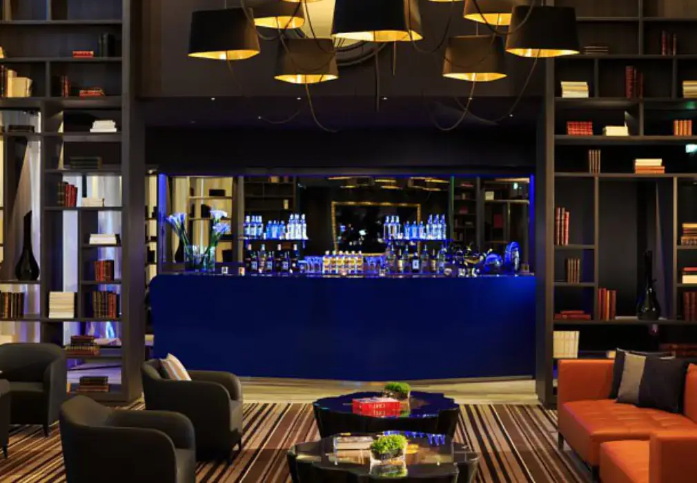 Renaissance Paris Hippodrome de St. Cloud Hotel 7