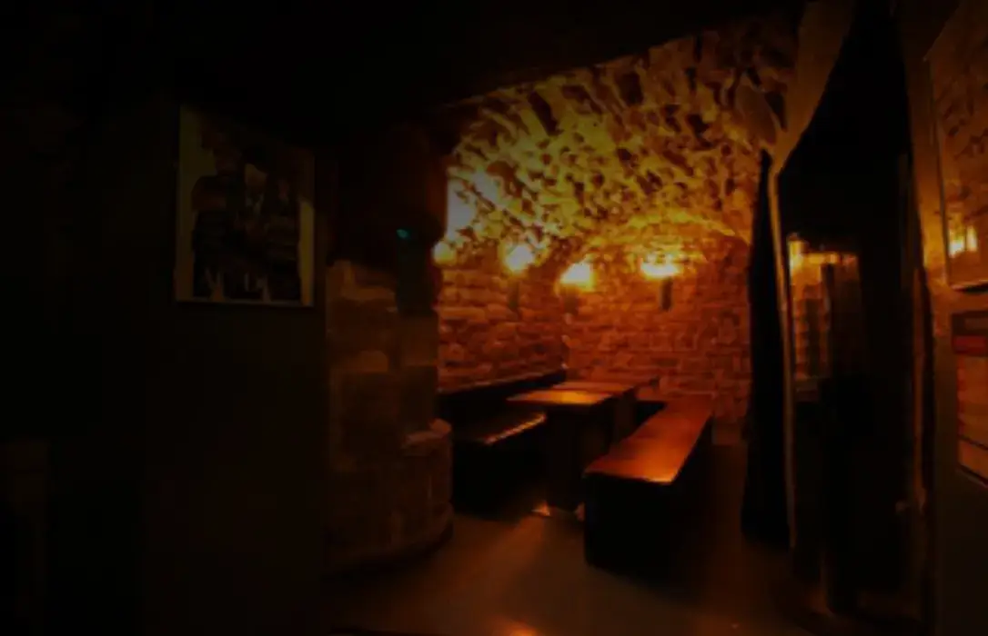 Le Cavern 3