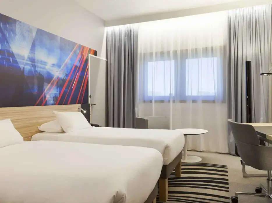 Novotel Tours Centre Gare 12