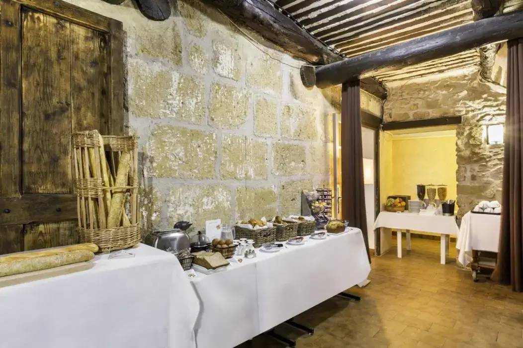 Best Western Domaine de Roquerousse 9