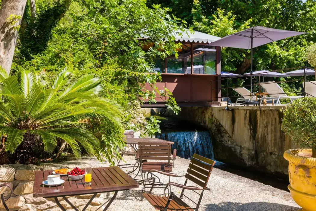 Hotel du Poete 2