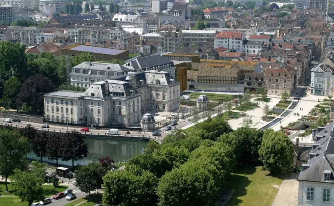 Centre de congrès de l`Aube 6