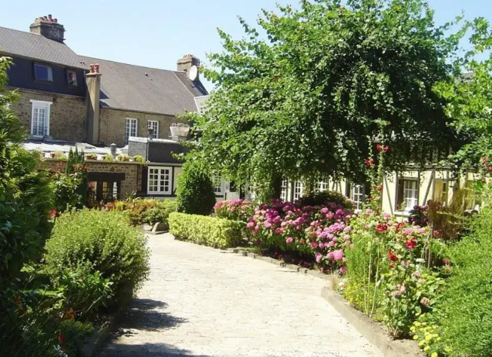 Hôtel Restaurant de la Croix d'Or 8