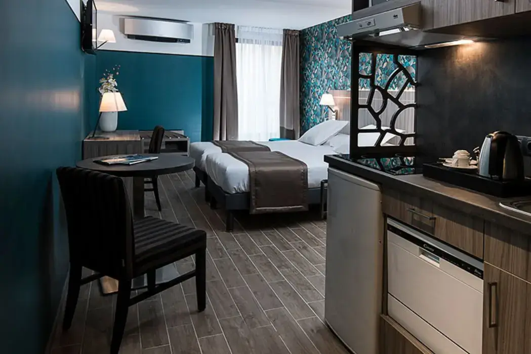 Unique Hôtel et Résidence 3