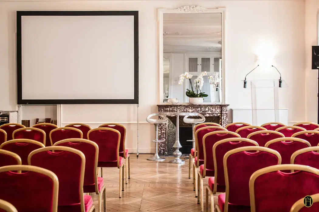 Les Salons Hoche 9