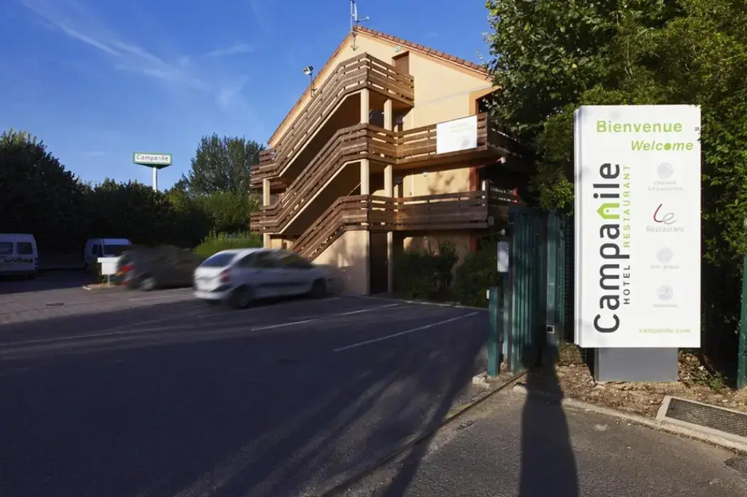 Campanile Plaisir 5