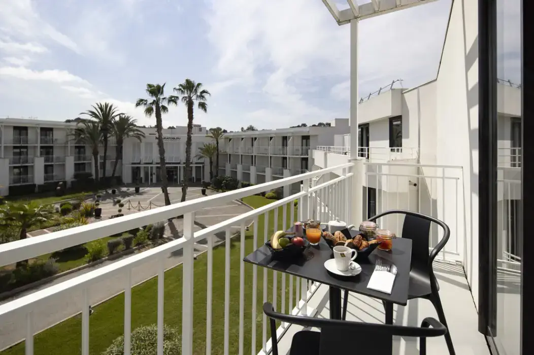 Mouratoglou Hotel  Resort 10