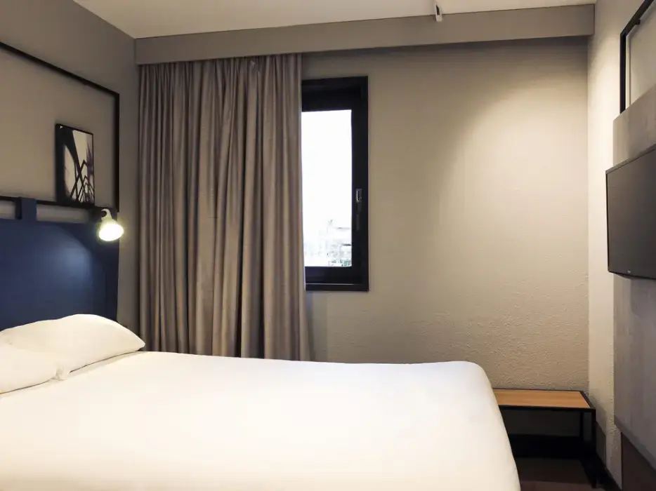 Ibis Évry-Courcouronnes 4