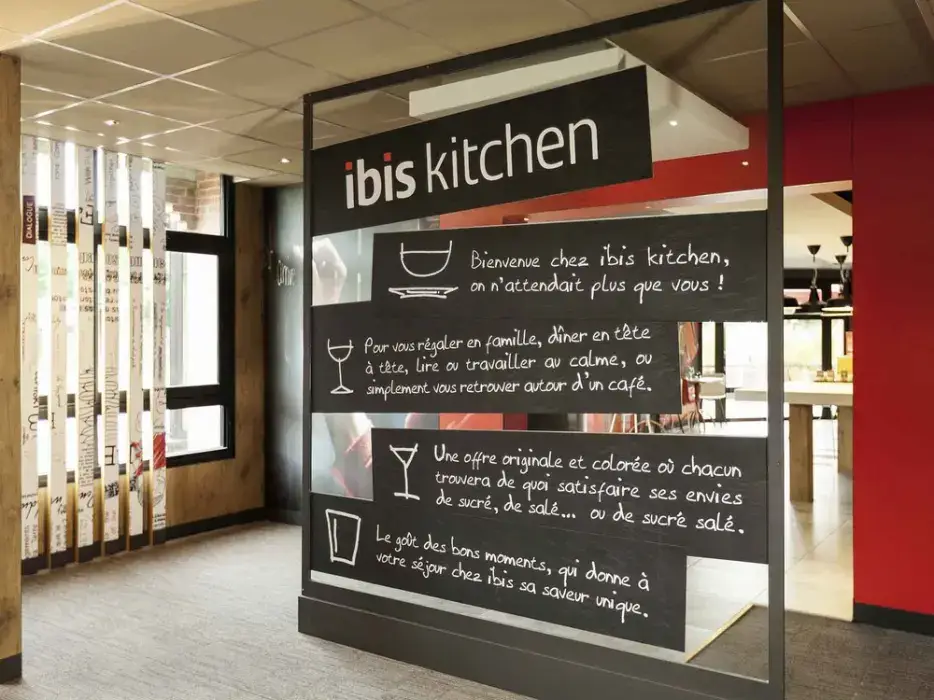 Ibis Évry-Courcouronnes 6