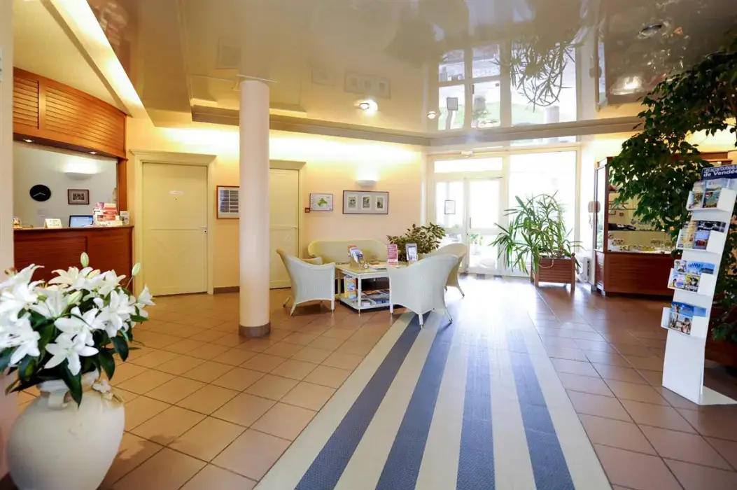 The Originals Boutique Hôtel Admiral's Les Sables-d'Olonne 6