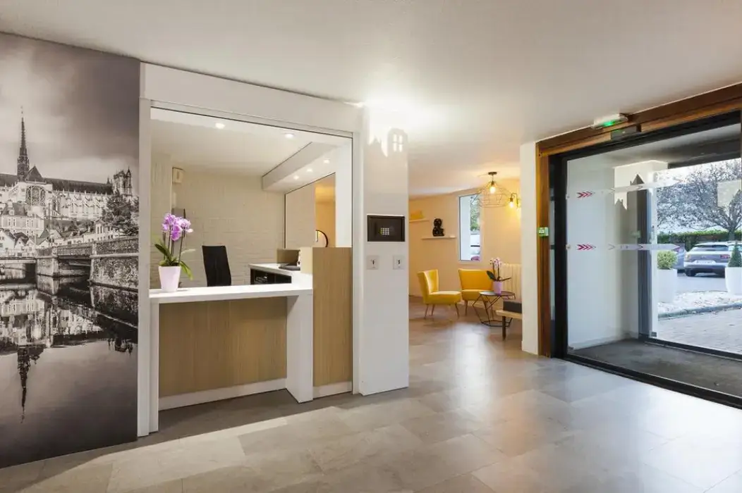 Comfort Hotel Amiens Nord 9
