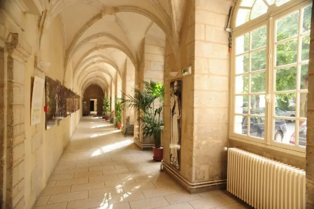 Hôtellerie Saint Yves 2