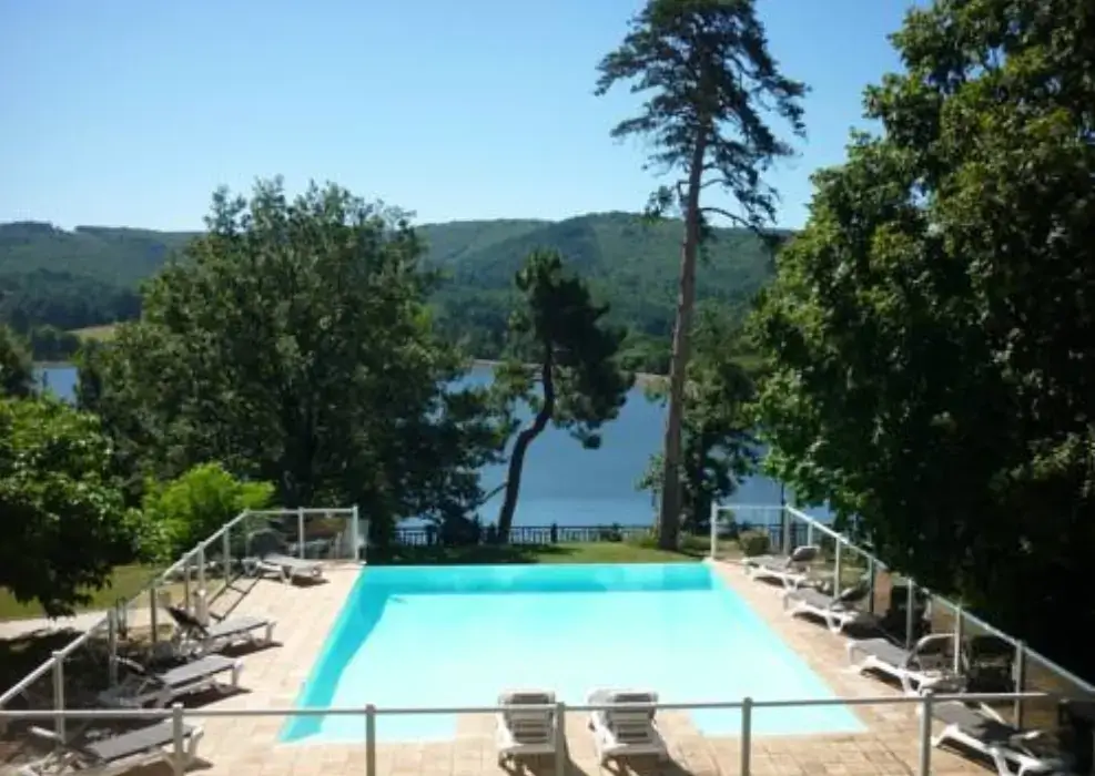 Hôtellerie du Lac 10