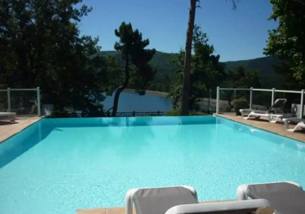 Hôtellerie du Lac 12