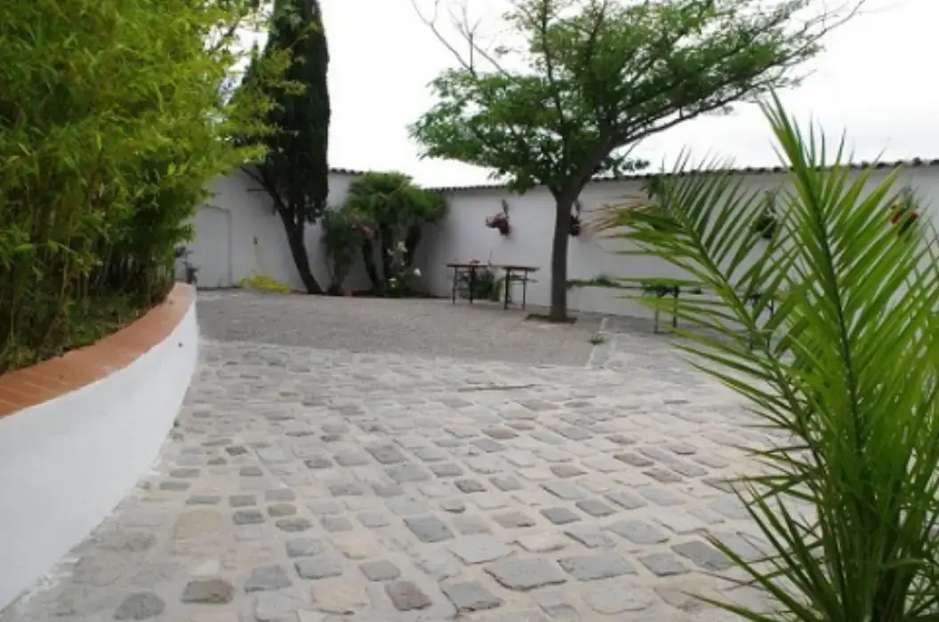 Le Patio D'Emmanuel 7