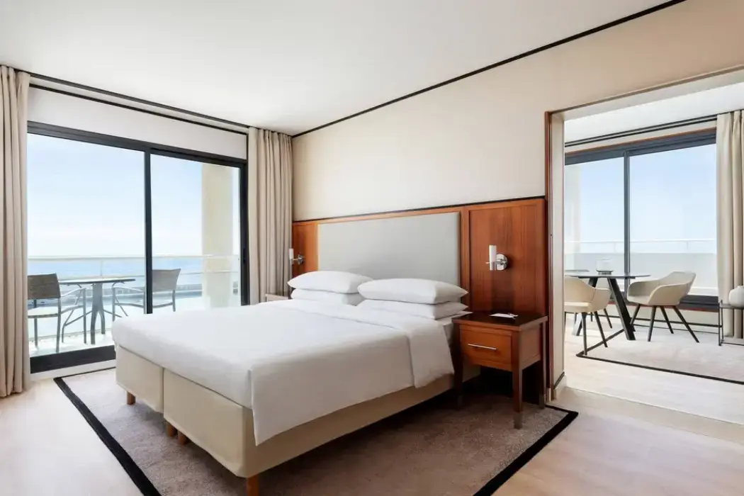 Riviera Marriott Hotel La Porte de Monaco 4