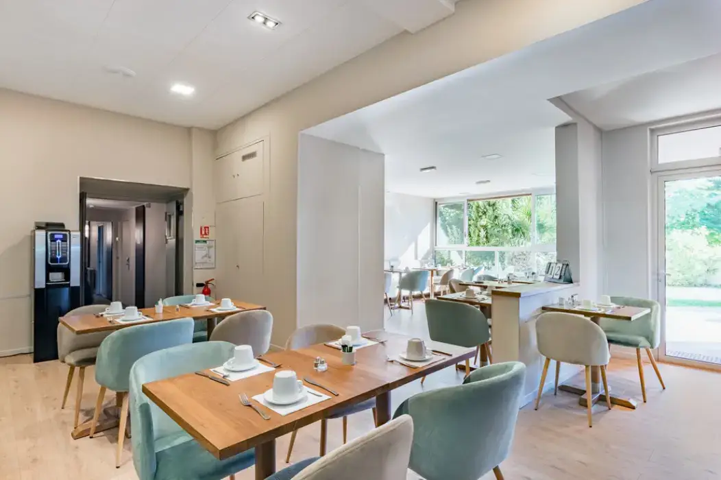 Best Western Hôtel des Barolles Lyon Sud 6