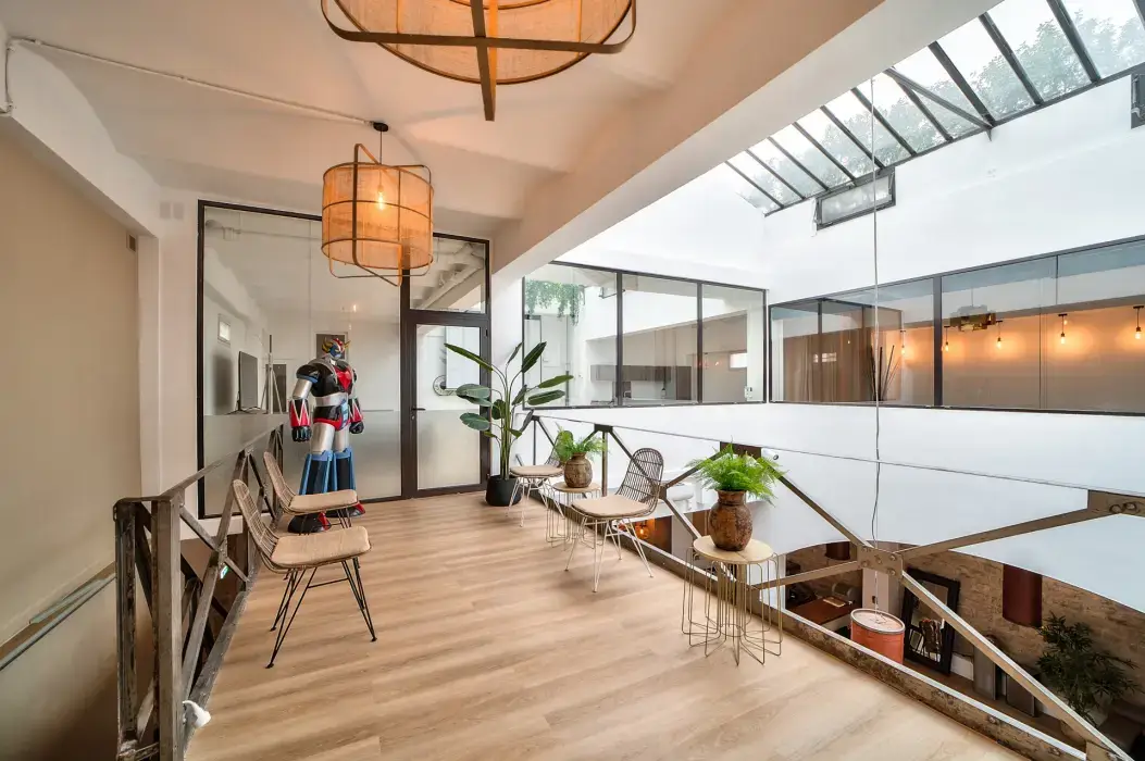 La Maison b.45 18