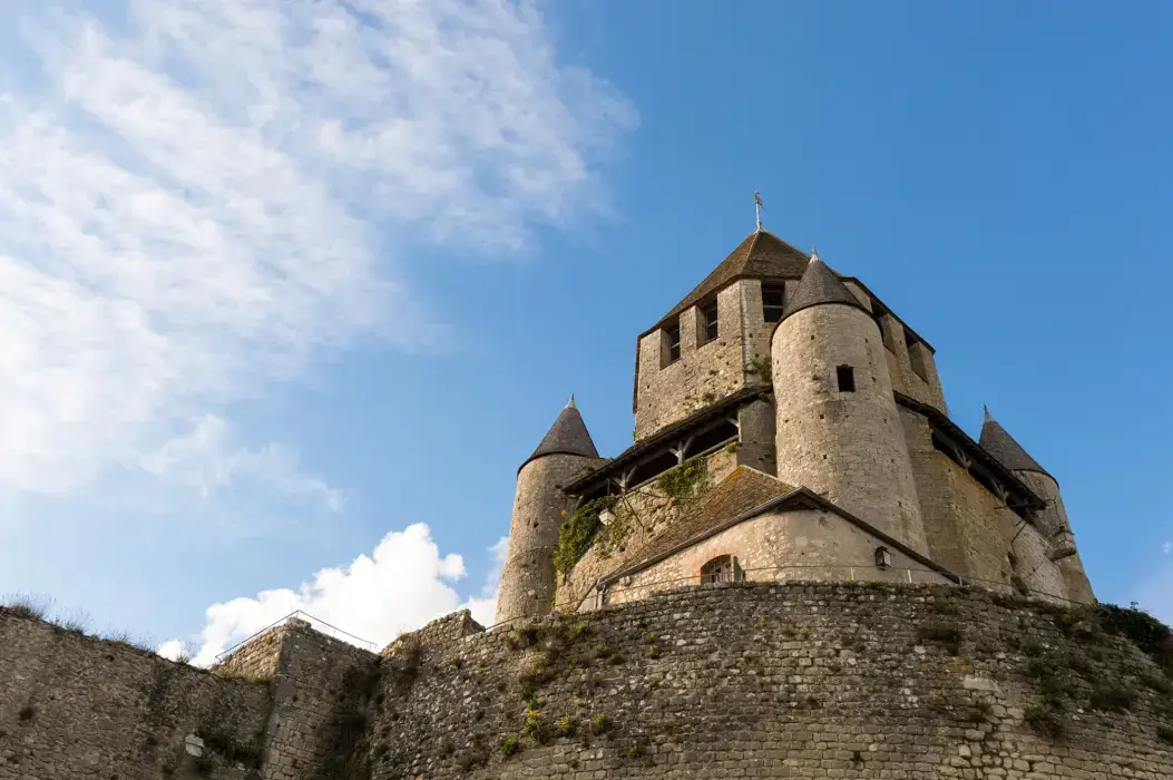 Hôtel Aux Vieux Remparts 24