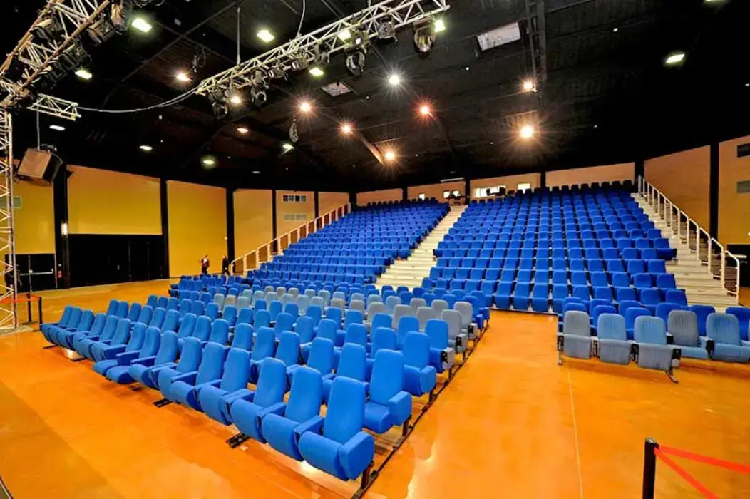 Centre Expo Congres 3