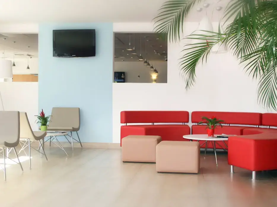 Ibis Istres Trigance 7