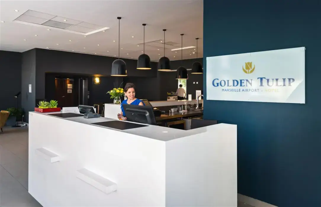 Golden Tulip Marseille Airport 8