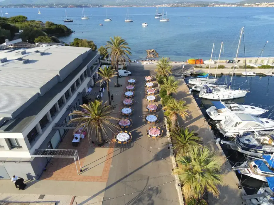 Hôtel Hélios Embiez 3