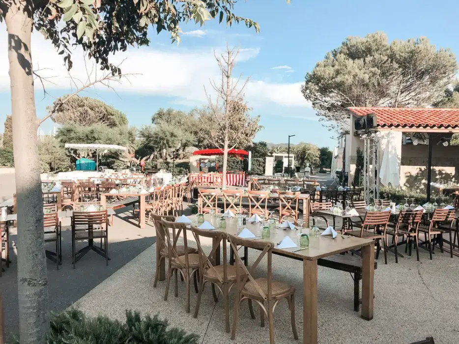 Hôtel Hélios Embiez 6