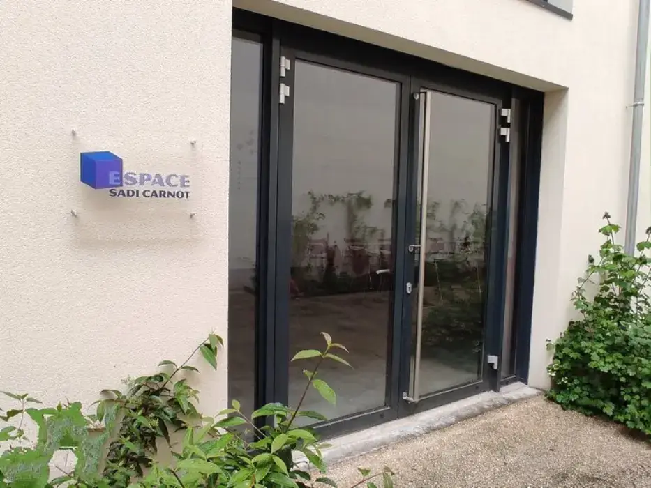 Espace Sadi Carnot 3