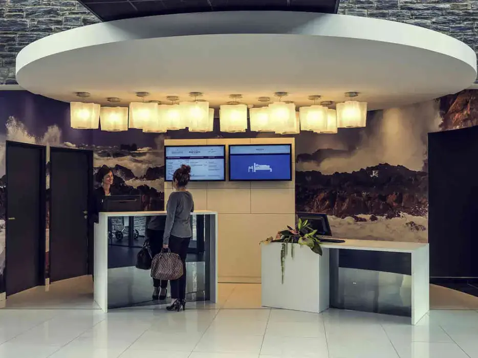 Mercure Cherbourg Centre Port 5