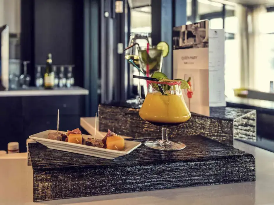 Mercure Cherbourg Centre Port 12