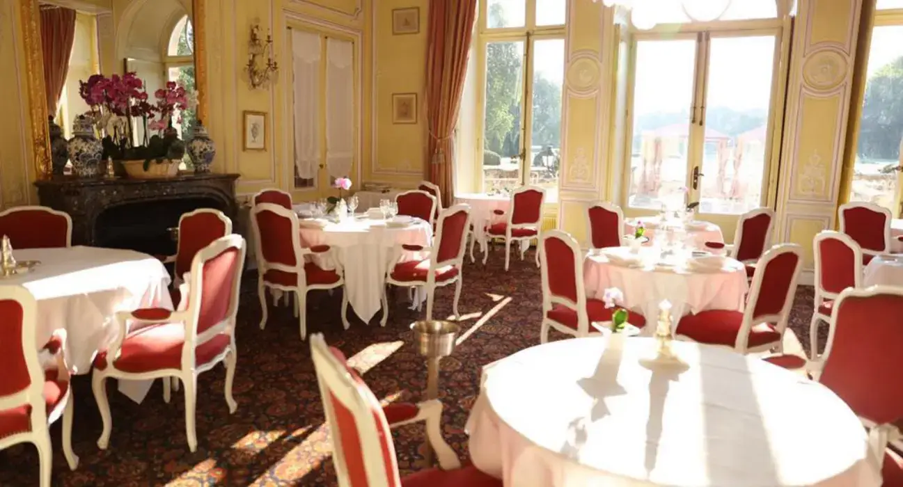 Chateau d'Esclimont 6