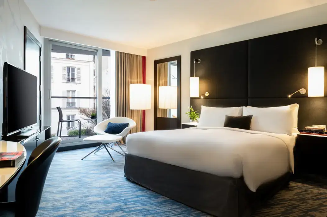 Marriott Renaissance Paris Arc de Triomphe 14