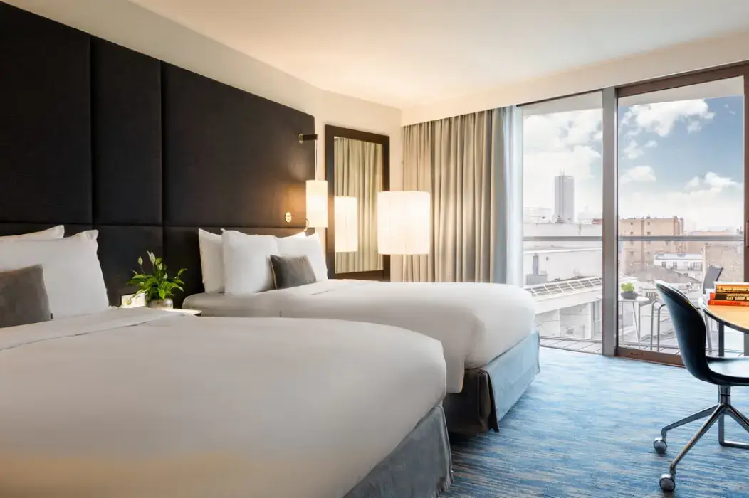 Marriott Renaissance Paris Arc de Triomphe 16