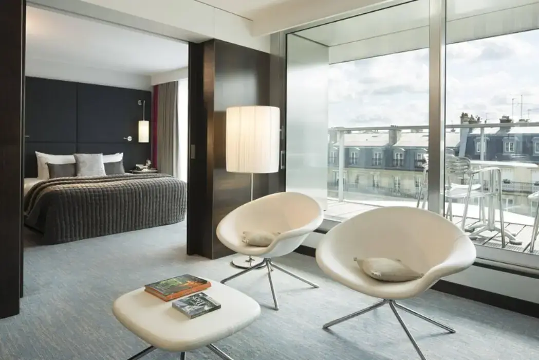 Marriott Renaissance Paris Arc de Triomphe 17