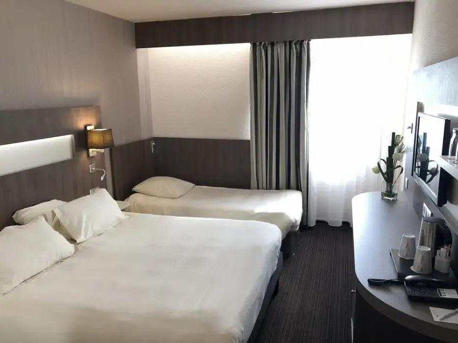 Best Western Marseille Aéroport 9
