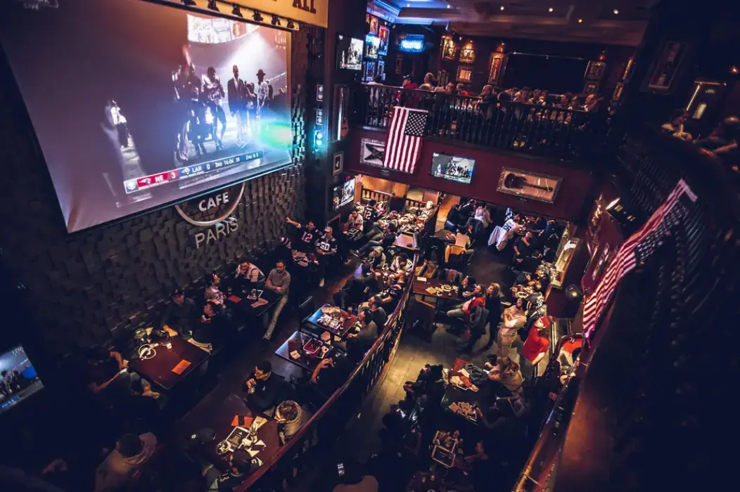 Hard Rock Cafe 6
