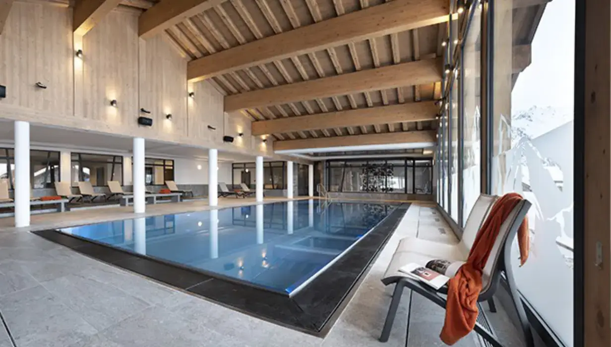 Hôtel MGM Alpen Lodge 4