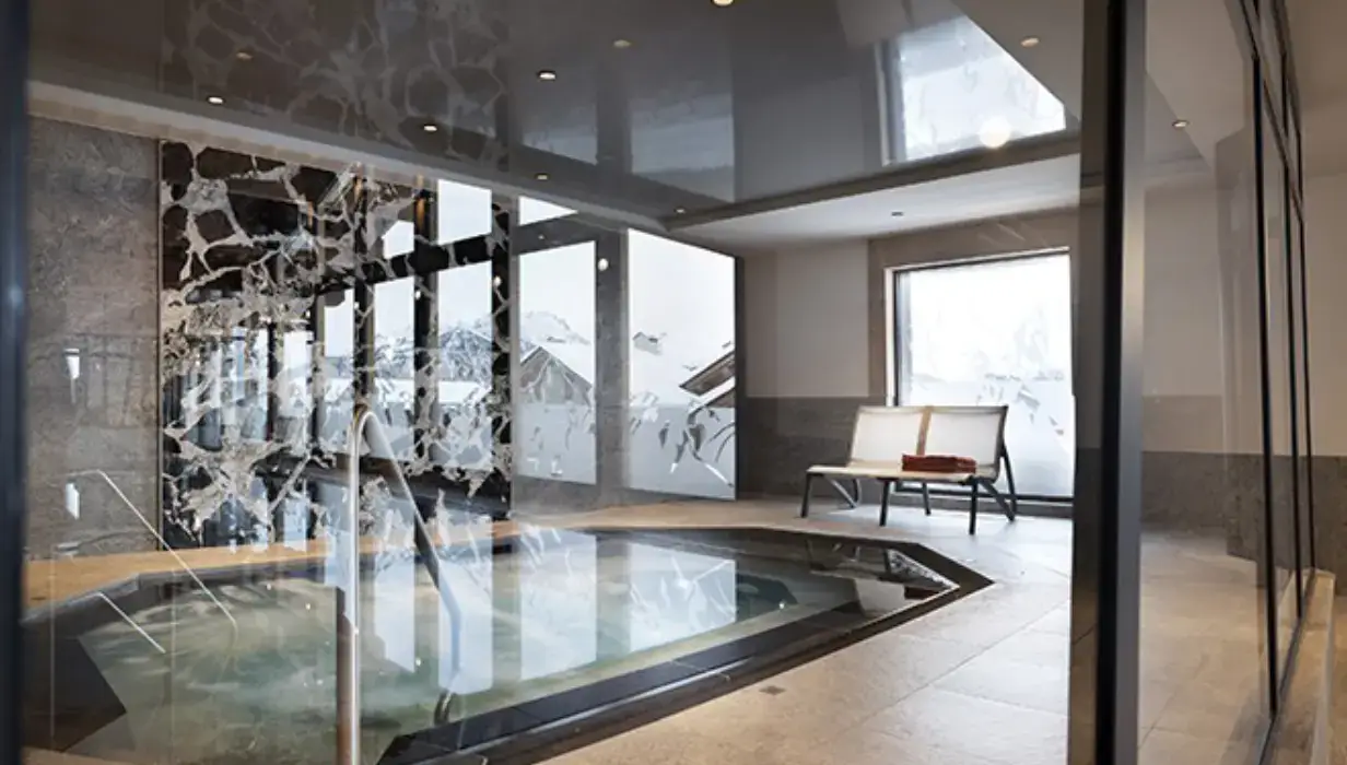 Hôtel MGM Alpen Lodge 5