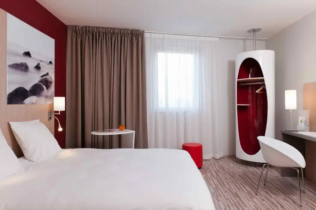 Ibis Styles Troyes Centre 4