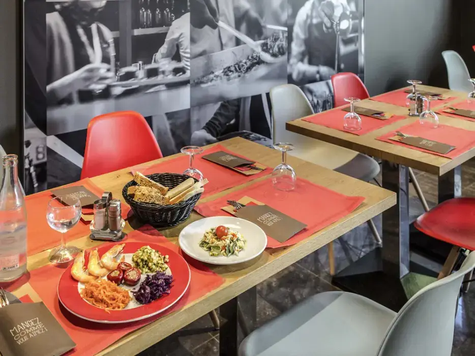 Ibis Cannes Mandelieu 8