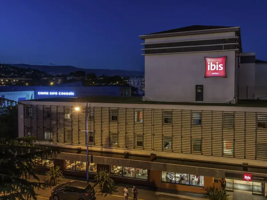 Ibis Cannes Mandelieu 9