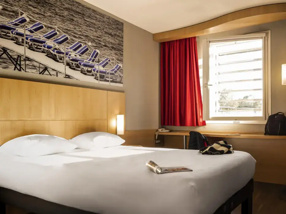 Ibis Cannes Mandelieu 13