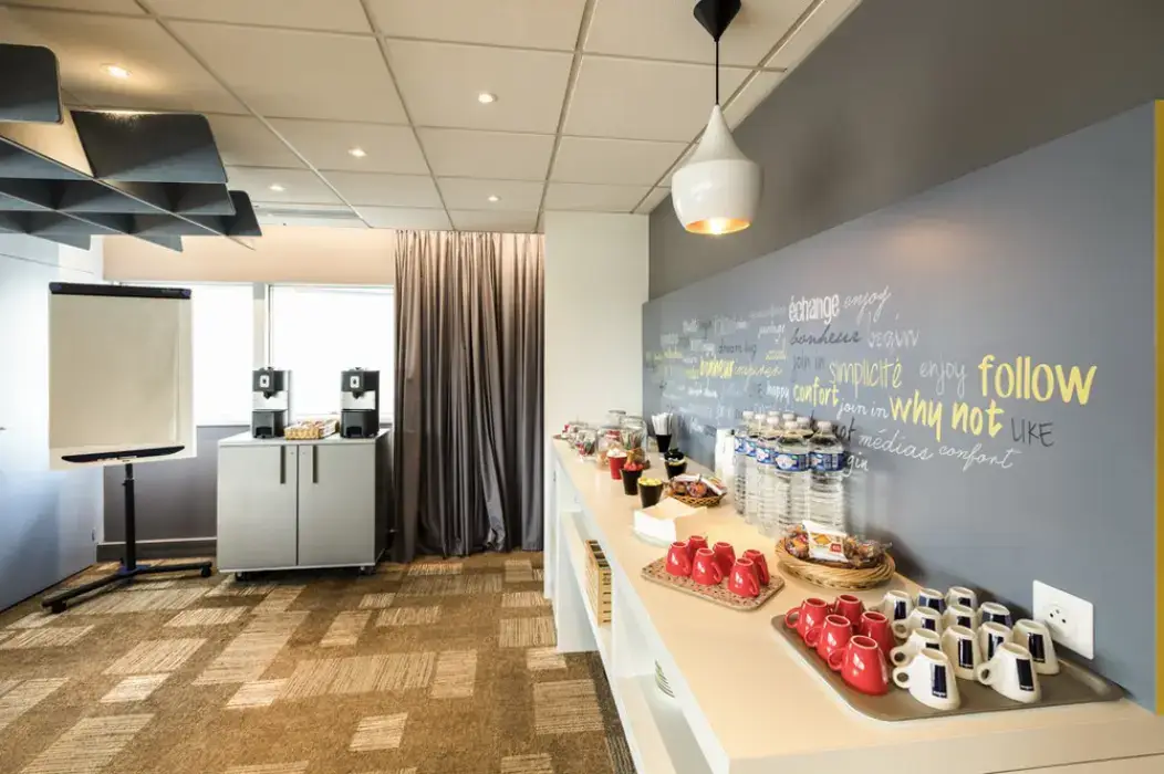 Ibis Rennes Centre Gare Sud 4