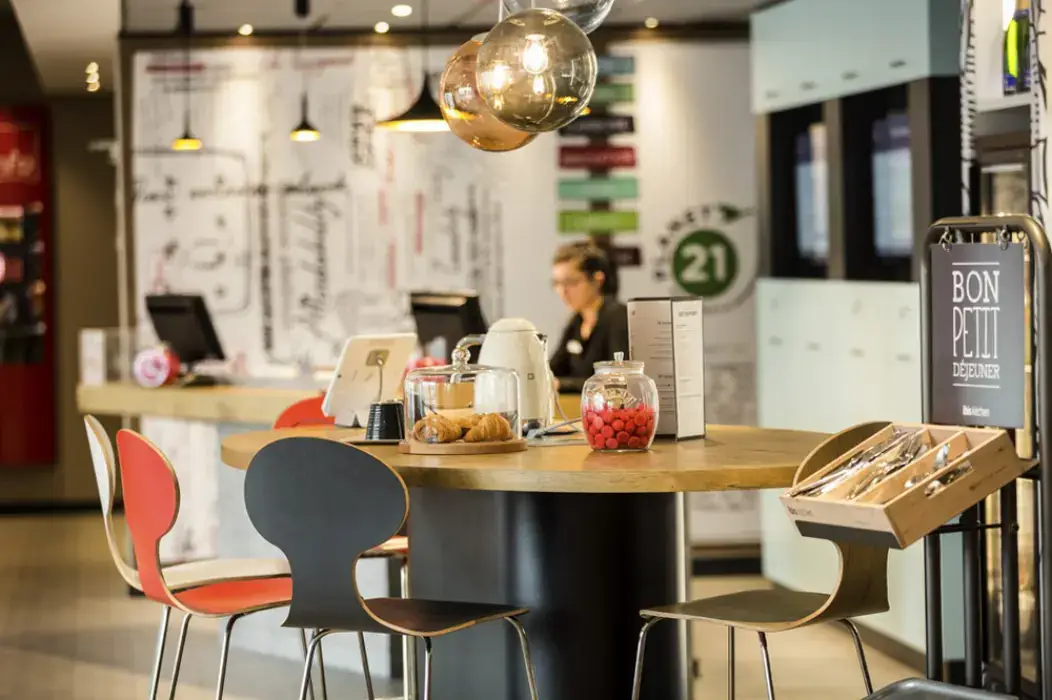 Ibis Rennes Centre Gare Sud 7