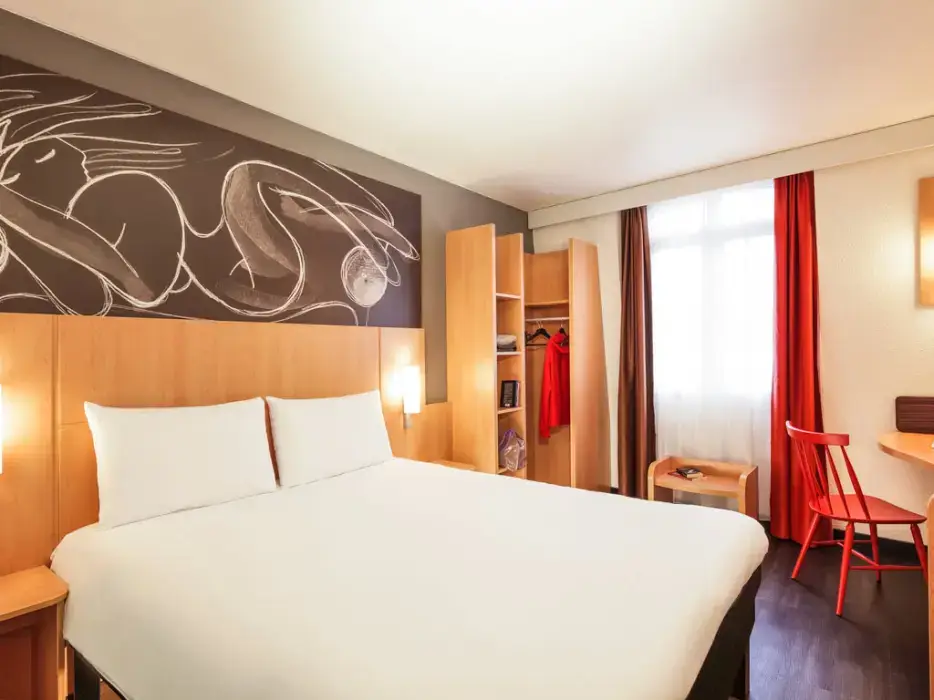 Ibis Rennes Centre Gare Sud 12