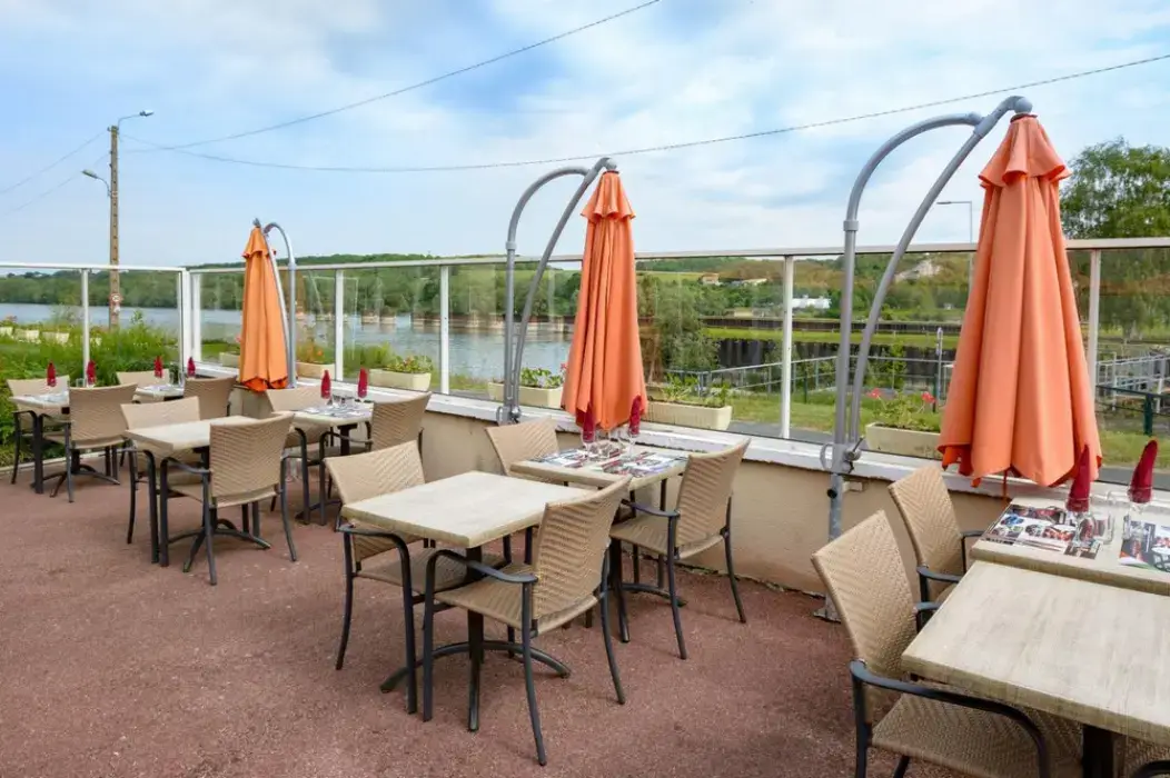 Hôtel Restaurant des 4 Ecluses 4